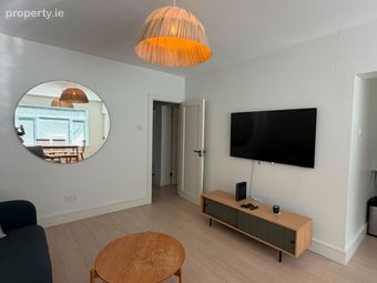 6 Month Rental - 204 Richmond Court, Richmond Avenue South, Dartry, Dublin 6 - Image 2