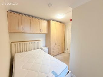 Apartment 3, 94 College Road, Bohermore, Co. Galway - Image 5