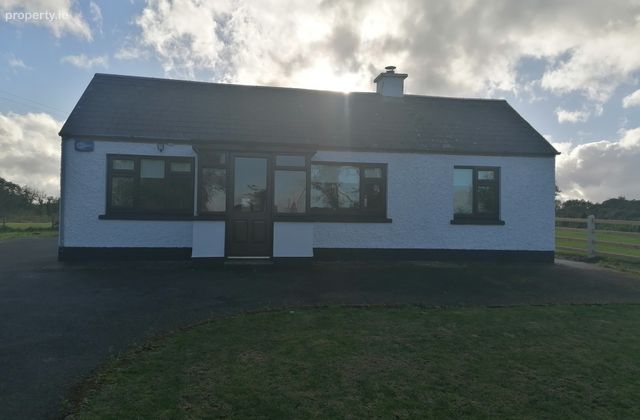 Mauteoge, Crossmolina, Co. Mayo - Click to view photos