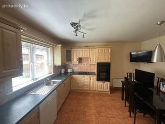 27 Rathowen, Duntaheen Road, Fermoy, Co. Cork - Image 4