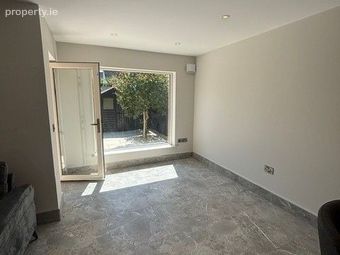 15 Elmwood, Blessington Road, Naas, Co. Kildare - Image 3