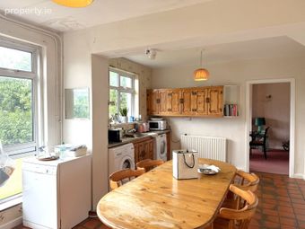 8 Oakland Drive, Greystones, Ennis Road, Co. Limerick - Image 3
