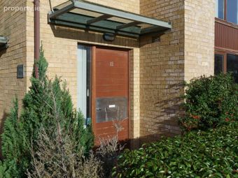 12 Castlegate Park, Adamstown, Co.dublin, Adamstown, Co. Dublin - Image 2