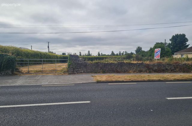 Mackney, Ballinasloe, Co. Galway - Click to view photos