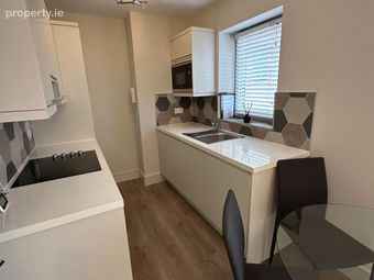 Apartment 8, Shaw Court, Portobello, Dublin 8 - Image 5