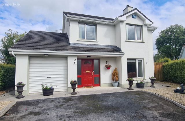 11 Lisroyne Oaks, Strokestown, Co. Roscommon - Click to view photos