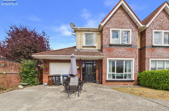 96 Highfield Manor, Crossneen, Carlow, Graiguecullen, Co. Laois - Click to view photos