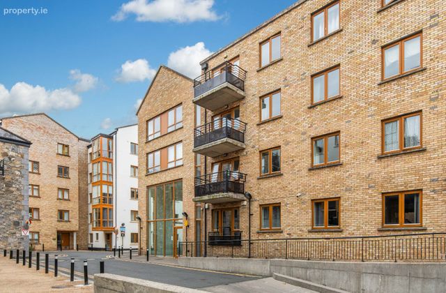 11c Bellevue, Islandbridge, Dublin 8 - Click to view photos