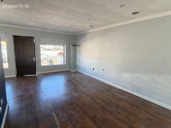 65 Saint Michaels Villas, Ennis, Ennis, Co. Clare - Image 3