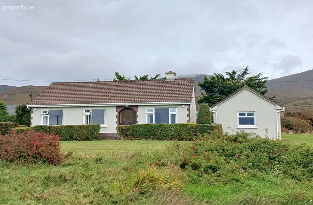 Fybagh, Castlemaine, Co. Kerry - Click to view photos