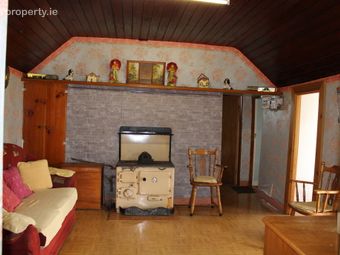 Temple, Horseleap, Moate, Co Westmeath, Moate, Co. Westmeath - Image 4