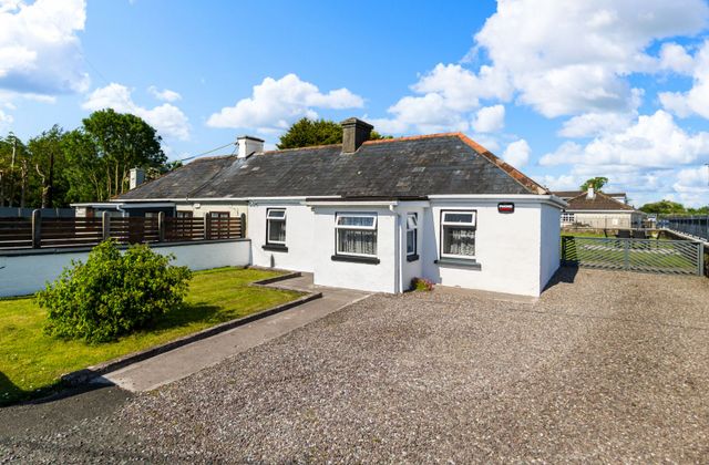 Carhoo, Kilcully, Kilcully, Co. Cork - Click to view photos