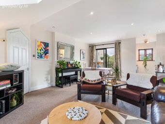 50 Village Court, Butterfield Avenue, Rathfarnham, Dublin 14, Dublin 14 - Image 4