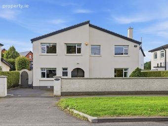 "dunlewey", 2 Station Road, Sutton, Dublin 13