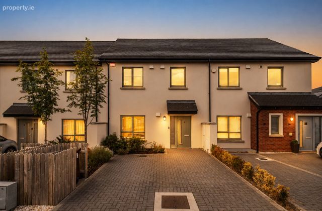 6 Newtown Avenue, The Meadows, Kill, Co. Kildare - Click to view photos