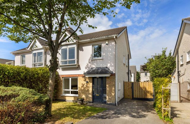 25 St. Mochtas Green, Clonsilla, Dublin 15, Co. Dublin, Clonsilla, Dublin 15 - Click to view photos
