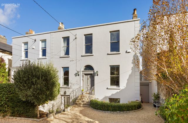 Rockmount, 29 Sorrento Road, Dalkey, Co Dublin, Dalkey, Co. Dublin - Click to view photos