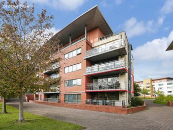 52 The Oval, Tullyvale, Cabinteely, Dublin 18, Cabinteely, Dublin 18
