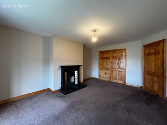 6 Summercove Meadows, Old Road, Cashel, Co Tipperary, Cashel, Co. Tipperary - Image 2