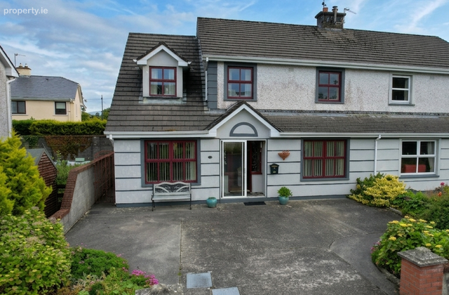 5 Woodpark, Quay Road, Westport, Co Mayo, Westport, Co. Mayo - Click to view photos
