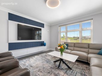 7 Clover Lawn, Janeville, Carrigaline, Co. Cork - Image 4