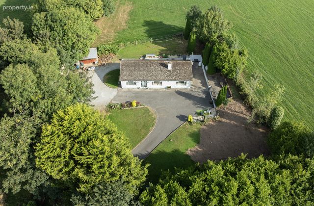 Ballyspillane West, Midleton, Co. Cork - Click to view photos