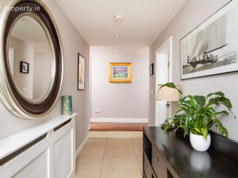 9 Abbey Street, Howth, Co Dublin, Howth, Dublin 13 - Image 2