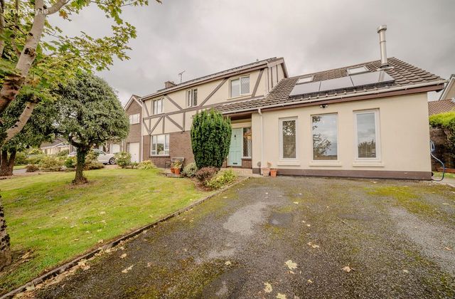 11 Canvy Manor, Portadown, Co. Armagh - Click to view photos
