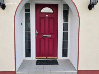 Fuchsiaville, 8 Beech Close, The Green, Clonaslee, Clarahill, Co. Laois