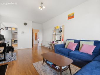 92 East Courtyard, Cabinteely, Dublin 18, Cabinteely, Dublin 18 - Image 3