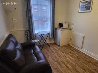 Flat 4, 31 Cabra Park, Phibsborough, Dublin 7