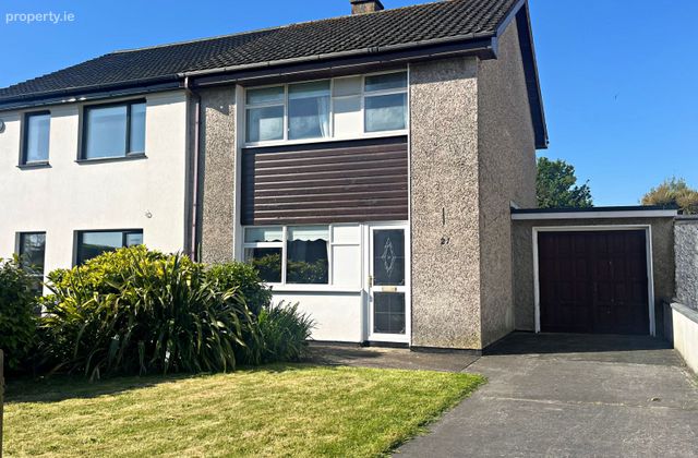 21 Western Bay, Dungarvan, Dungarvan, Co. Waterford - Click to view photos