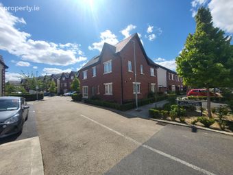 15 Shackleton Way, Lucan, Co. Dublin - Image 4