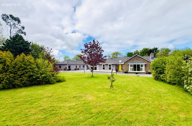 Tuirnelin, Dromtacker, Listellick, Co. Kerry - Click to view photos
