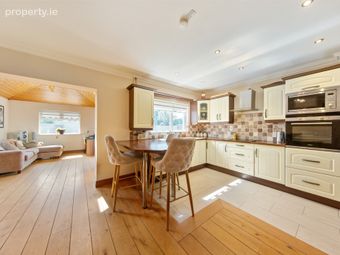 32 The Avenue, Castletown, Celbridge, Co.kildare, Celbridge, Co. Kildare - Image 3