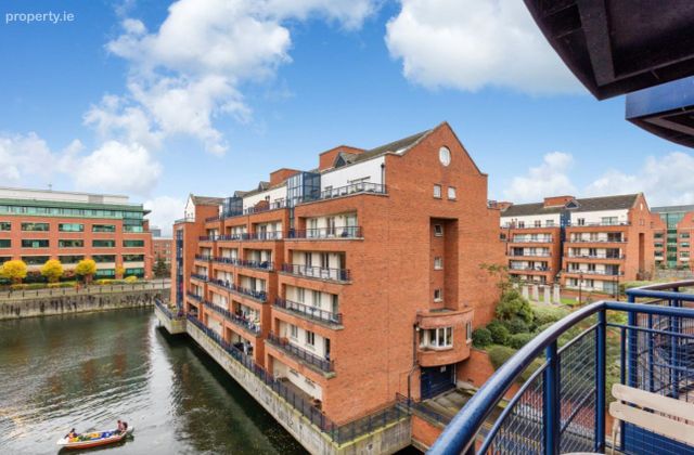 Apt 103, Hook Head, Custom House Harbour Apartments, D01 Y685, Dublin 1 - Click to view photos