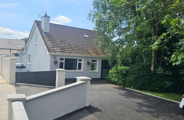 Avila, Blackstick, Main Street, Prosperous, Co Kildare, Prosperous, Co. Kildare - Click to view photos