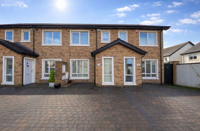 5 Cois Glais&iacute;n Court, Johnstown, Johnstown, Co. Meath - Click to view photos