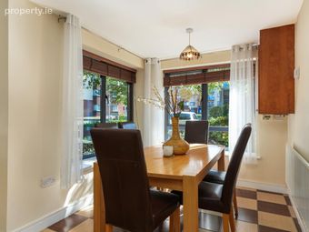 10 Rosse Court Rise, Lucan, Co. Dublin, Lucan, Co. Dublin - Image 5