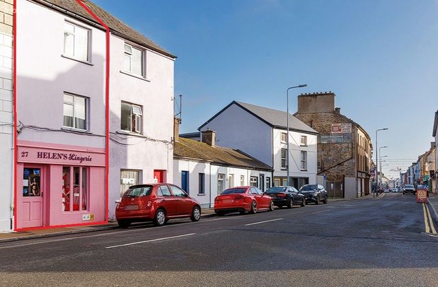 Helen's, 27 O'connell Street, Dungarvan, Co. Waterford - Click to view photos