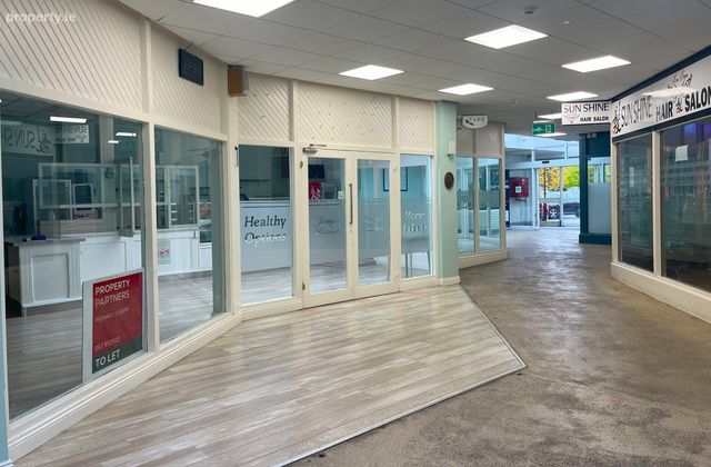 The Mall, Tullamore, Co. Offaly - Click to view photos