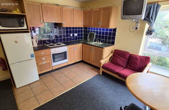 Student Only Accomodation - Apartment 78, Parchment Square, Model Farm Road, Co. Cork - Click to view photos
