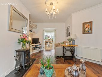 6 The Crescent, Priory Court, Watergrasshill, Co. Cork - Image 5