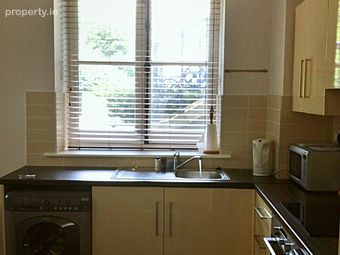 Apartment 74, Hybreasal House, Kilmainham, Dublin 8 - Image 5