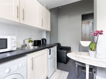 Apartment 4, 41 Whitworth Road, Marino, Dublin 3 - Image 3