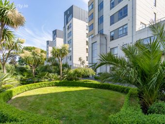 2 Bed Apartment, The Atrium, Beechwood Court, Stillorgan, Stillorgan, Co. Dublin - Image 2