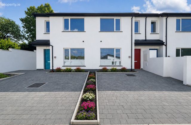 4 Davin Court, Redgate Road, Clareview, Co. Limerick - Click to view photos