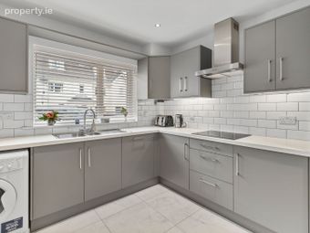 102 Leslies Arch, Old Quarter, Ballincollig, Co. Cork - Image 4