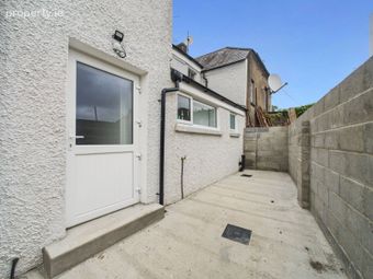 18b Kickham Street, Carrick-on-suir, Carrick-on-Suir, Co. Tipperary - Image 5