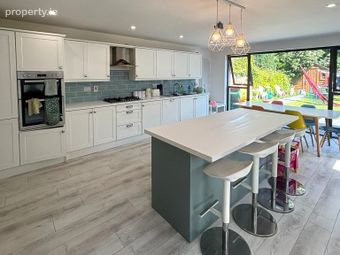 Saint Pappin Green, Glasnevin, Dublin 11 ( Short Term ), Glasnevin, Dublin 11 - Image 3